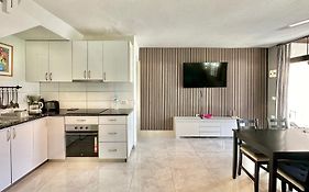Las Fresas Apartments